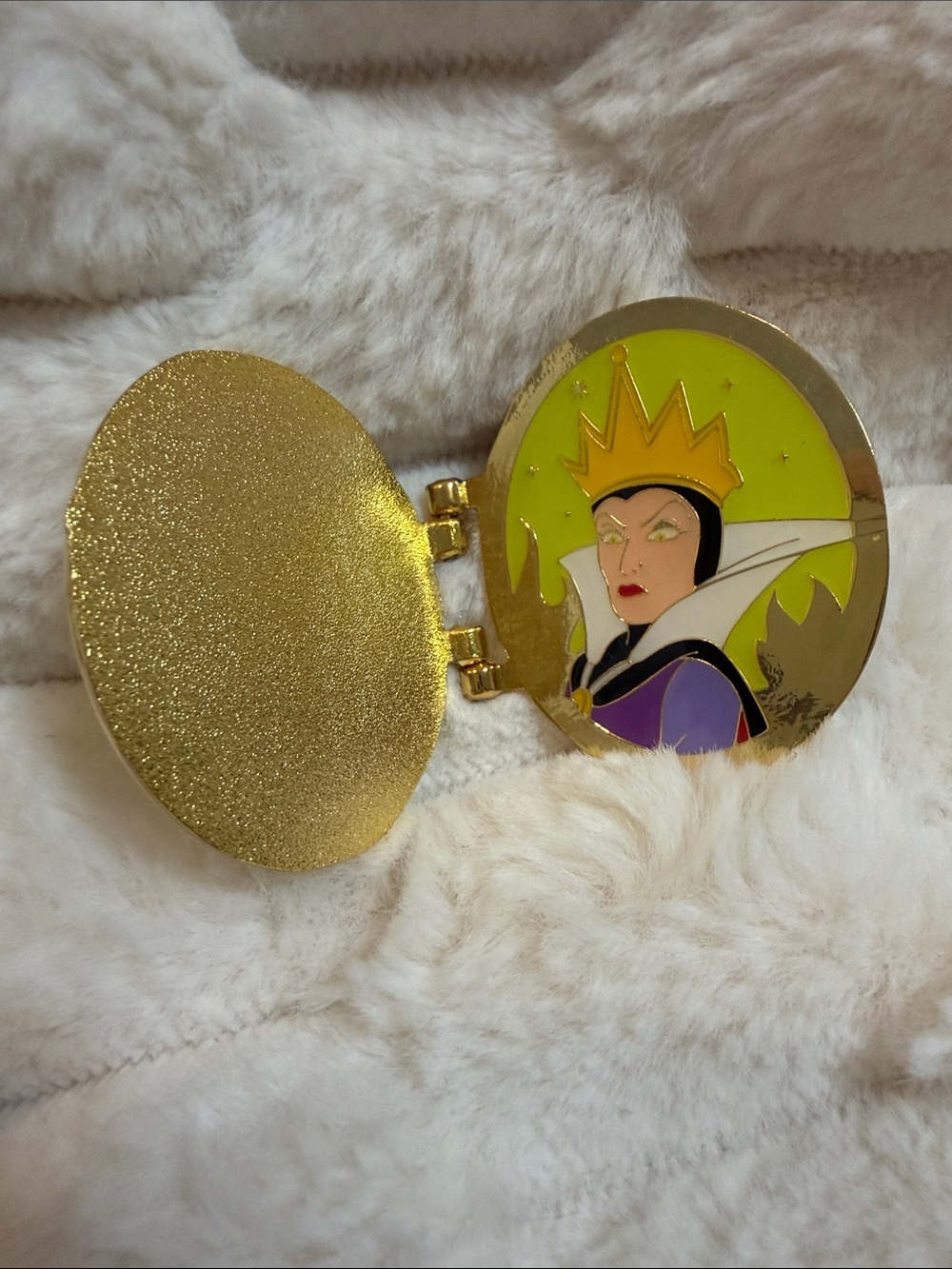 Loungefly Disney Villains Locket Portrait Hinged Blind Box Pin Evil Queen